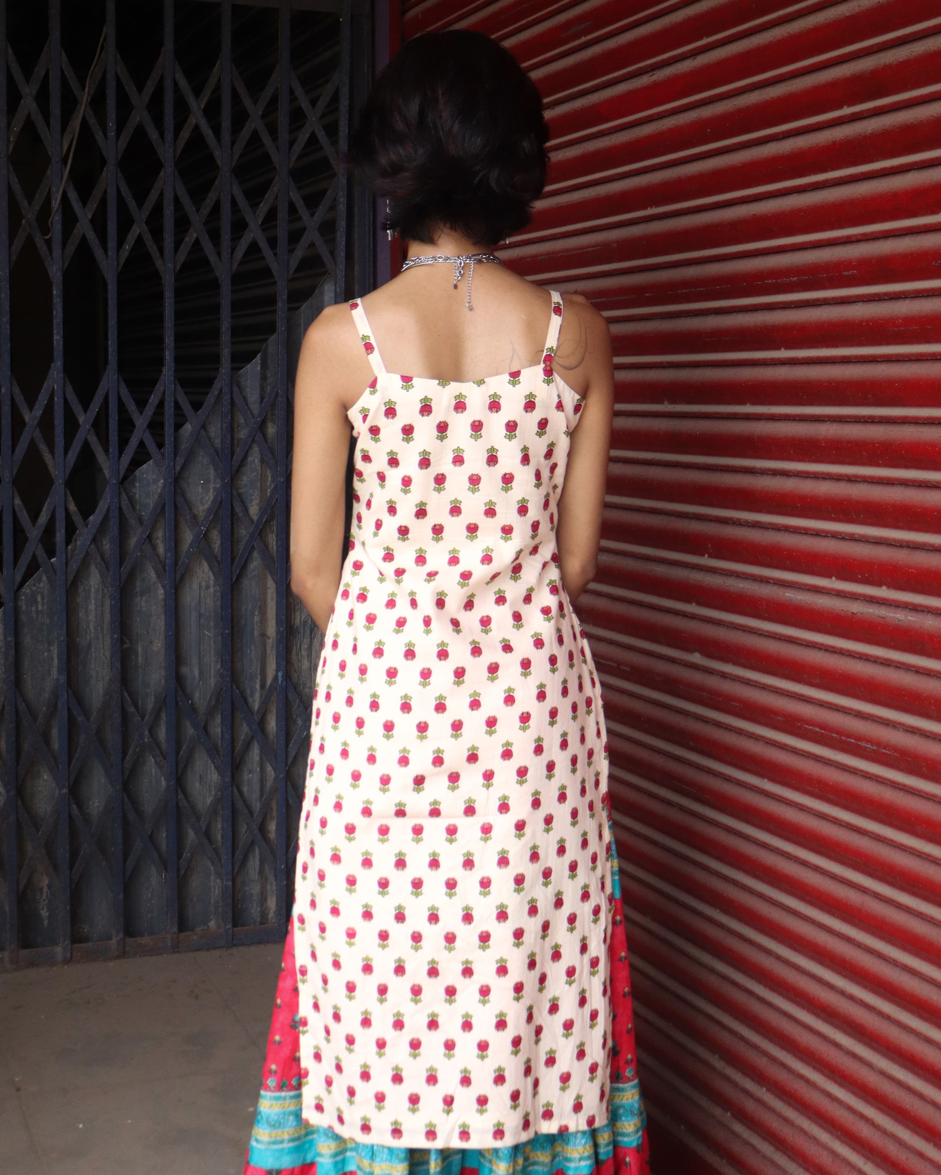 Nayam Cream - Sleeveless Printed Long Kurta
