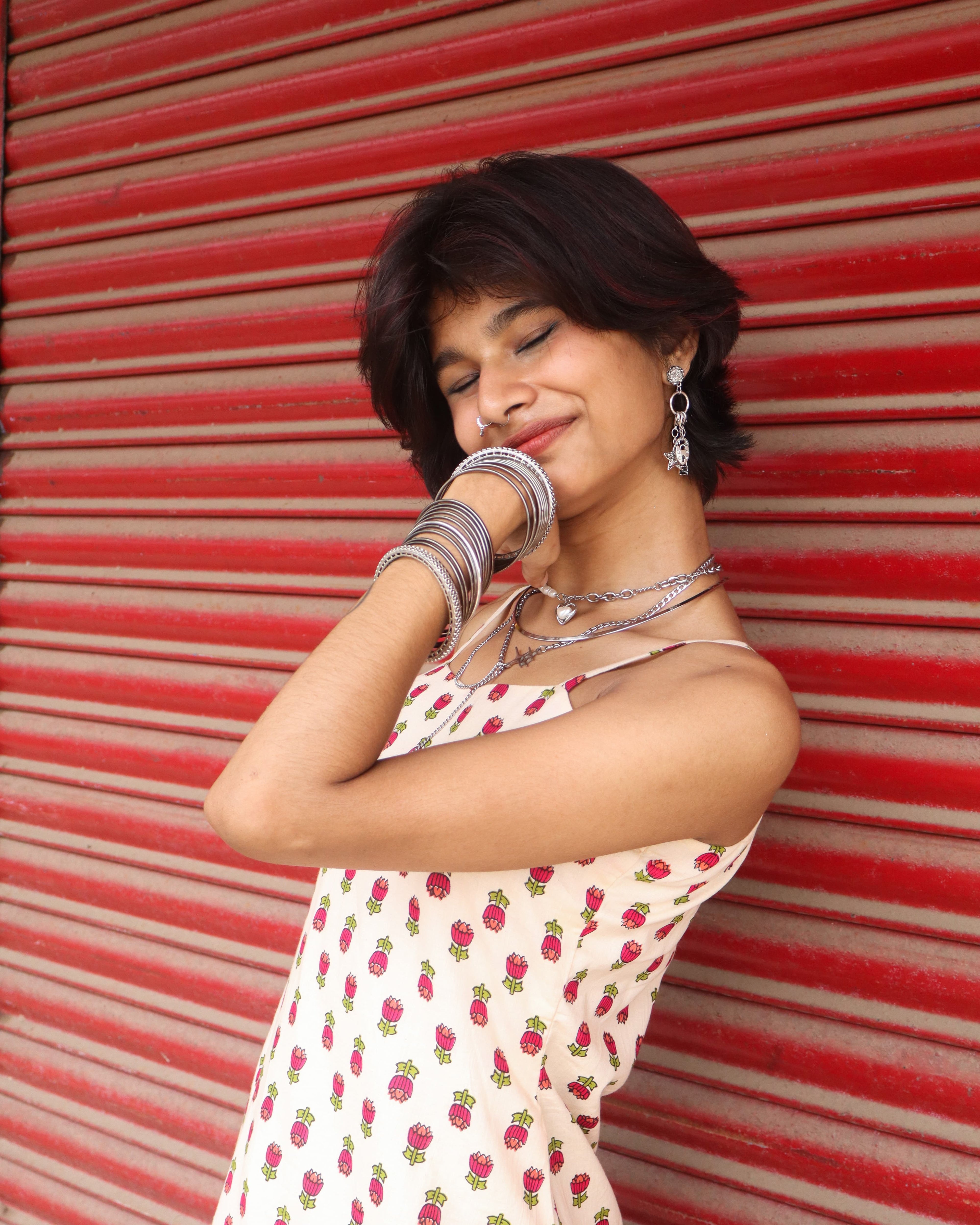 Nayam Cream - Sleeveless Printed Long Kurta